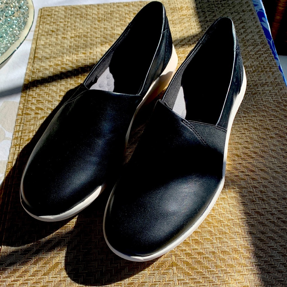 Clarks sz9 sport slip on